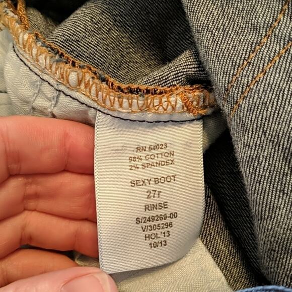EUC Gap Dark Boot Jeans, 27R - Picture 8 of 8